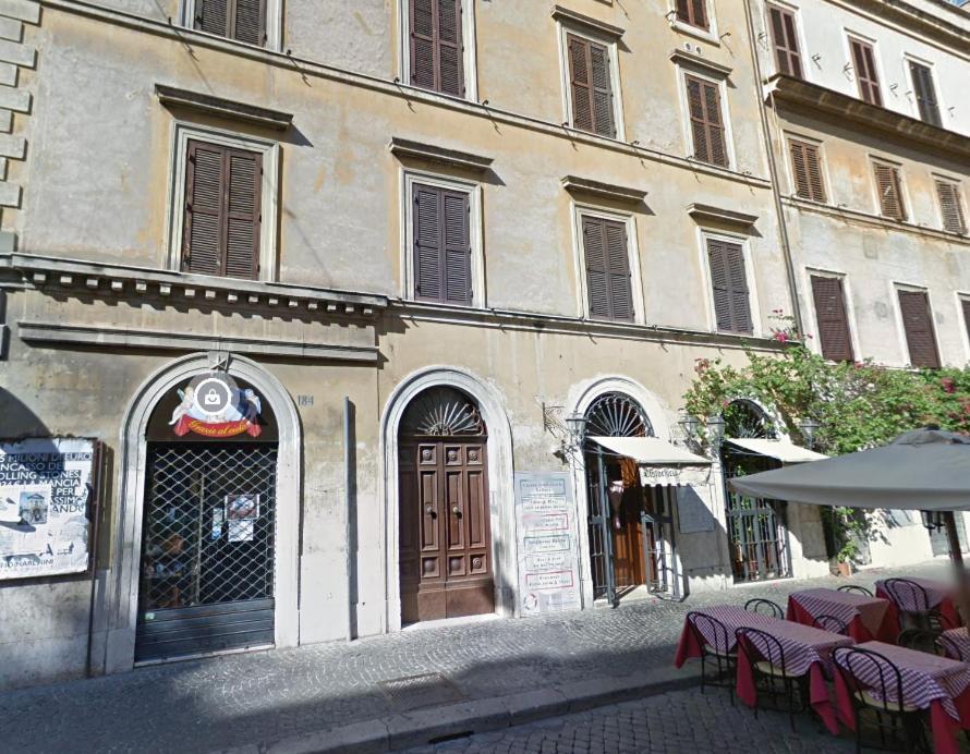 Dng House - Vatican 80 Square